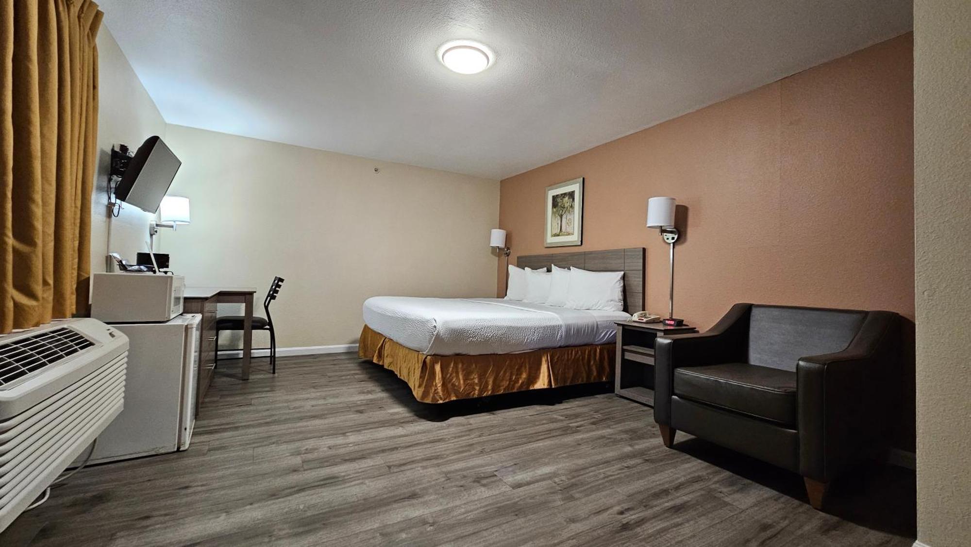Travelodge By Wyndham Wenatchee Exterior foto